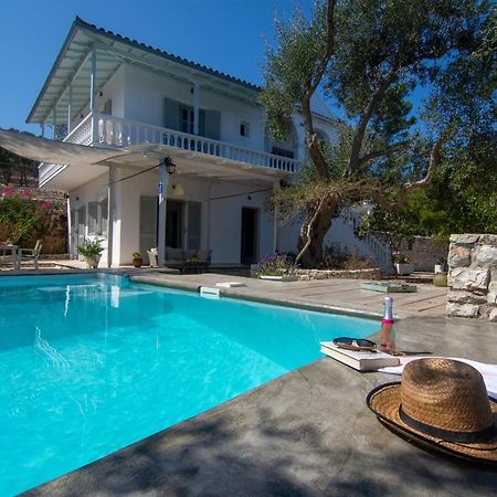 Paxosblue Suites & Villas Gáios Exterior foto
